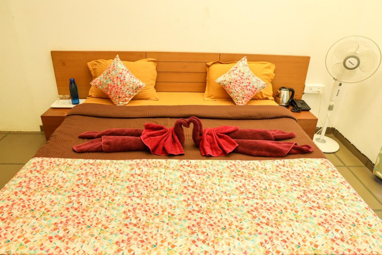 Surya Kiran Miramar Bed & Breakfast Panaji Eksteriør bilde