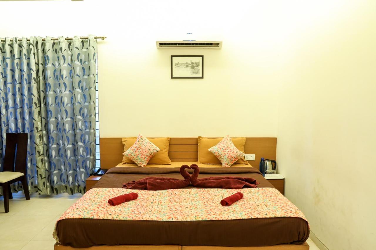 Surya Kiran Miramar Bed & Breakfast Panaji Eksteriør bilde