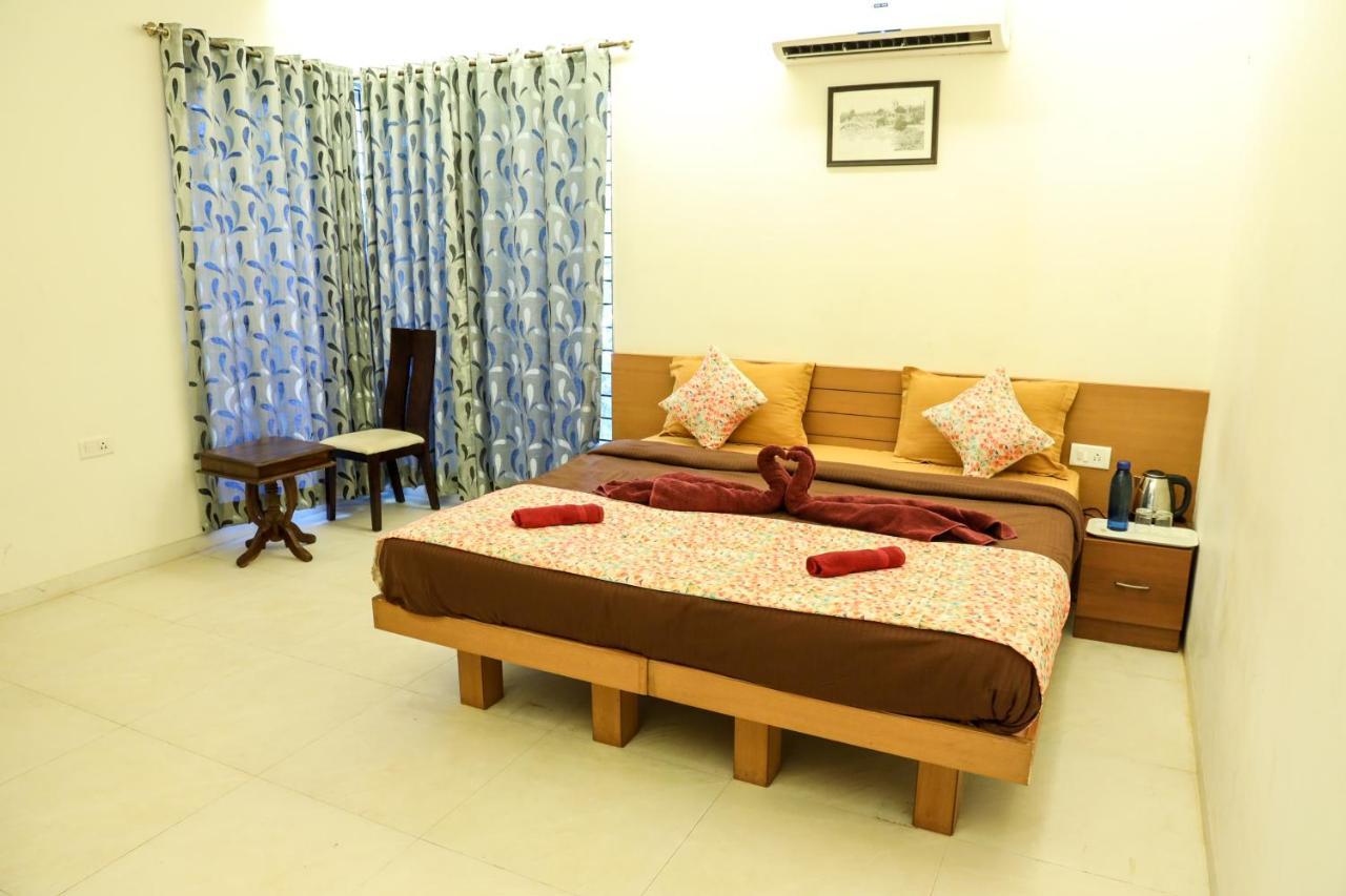 Surya Kiran Miramar Bed & Breakfast Panaji Eksteriør bilde