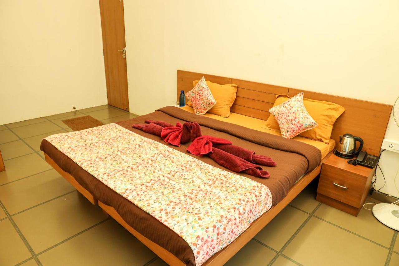 Surya Kiran Miramar Bed & Breakfast Panaji Eksteriør bilde